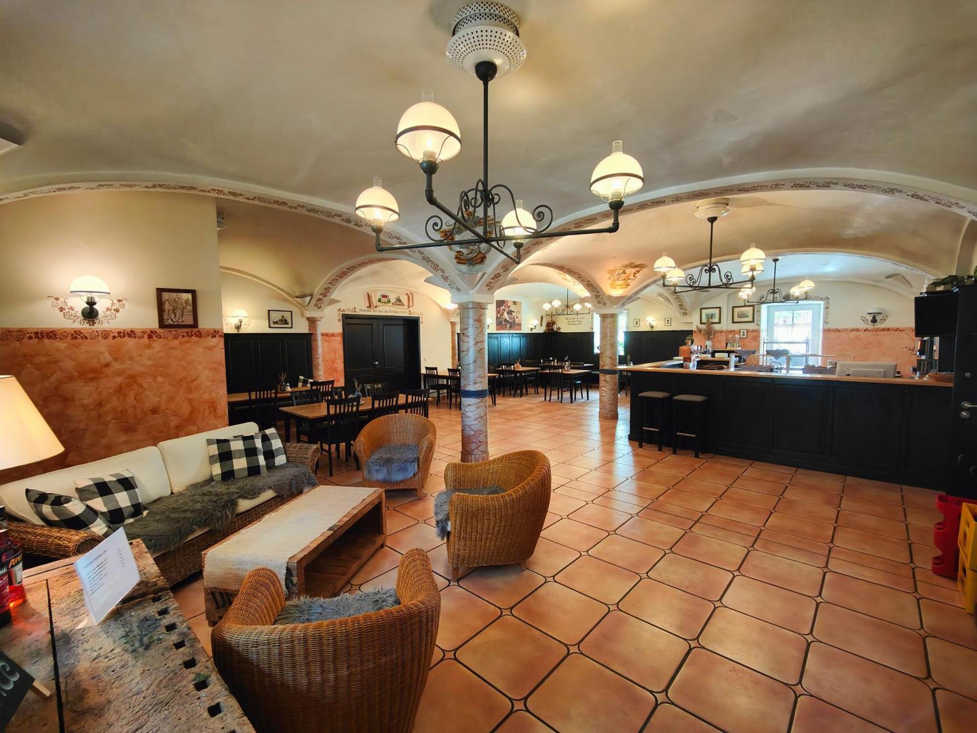 A8 Hotel Im Darchinger Hof Bed & Breakfast - Zwischen Holzkirchen Und Weyarn - Zwischen Muenchen Salzburg Und Innsbruck - Kurz Vor Dem Irschenberg Exteriör bild