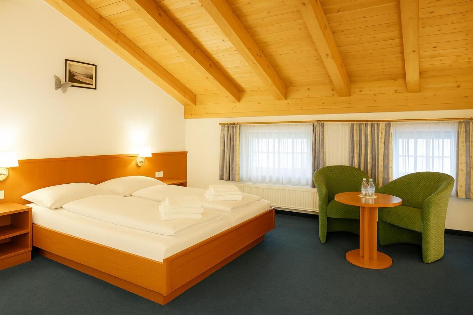 A8 Hotel Im Darchinger Hof Bed & Breakfast - Zwischen Holzkirchen Und Weyarn - Zwischen Muenchen Salzburg Und Innsbruck - Kurz Vor Dem Irschenberg Exteriör bild