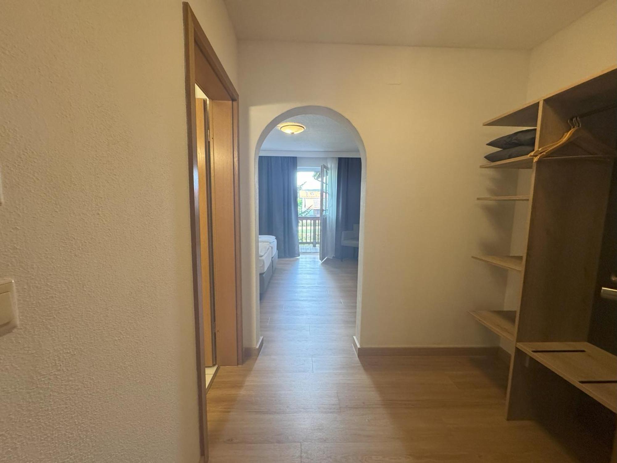 A8 Hotel Im Darchinger Hof Bed & Breakfast - Zwischen Holzkirchen Und Weyarn - Zwischen Muenchen Salzburg Und Innsbruck - Kurz Vor Dem Irschenberg Exteriör bild